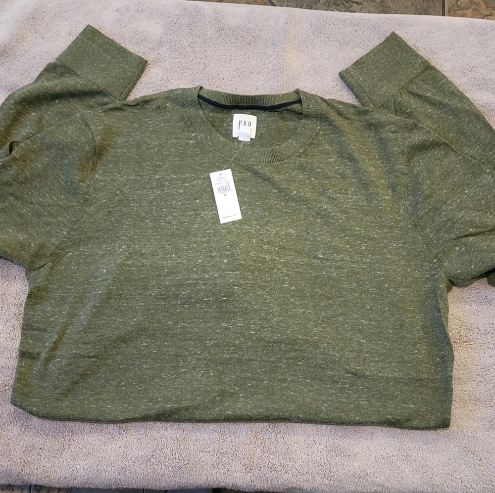 NWT core crewneck sweater